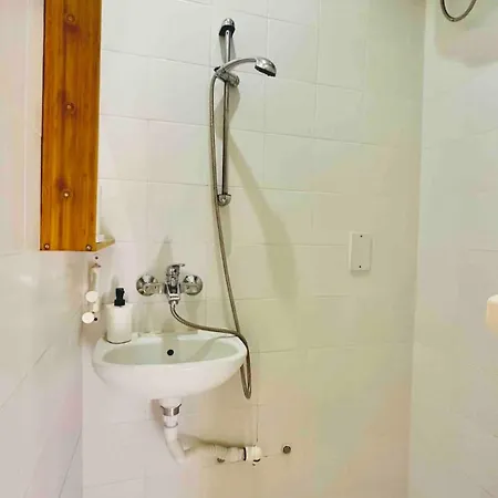 Grand Harbour Views *