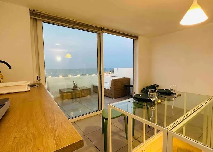 Grand Harbour Views Apartament